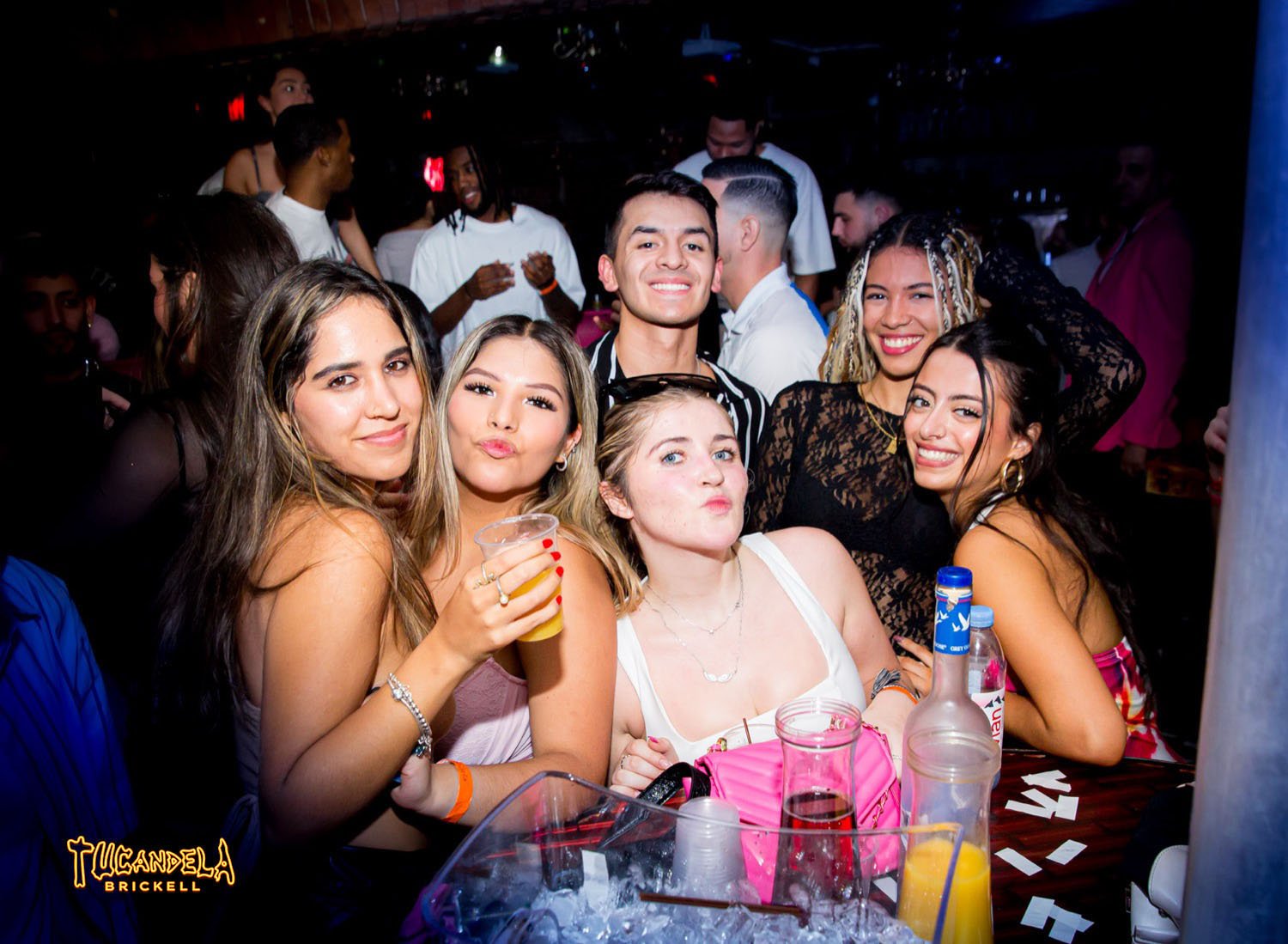 Fiesta latina en Tu Candela Brickell, Miami